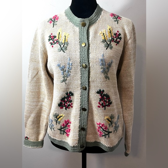 Orvis Sweaters - Vintage Orvis Sweater Cardigan Floral Embroidered Grannycore Cottagecore Small